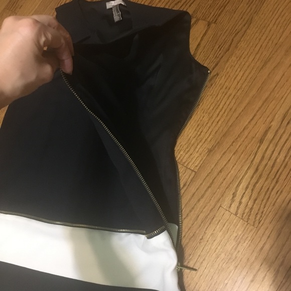 Forever21 navy blue & white  stripes dress - Picture 5 of 8